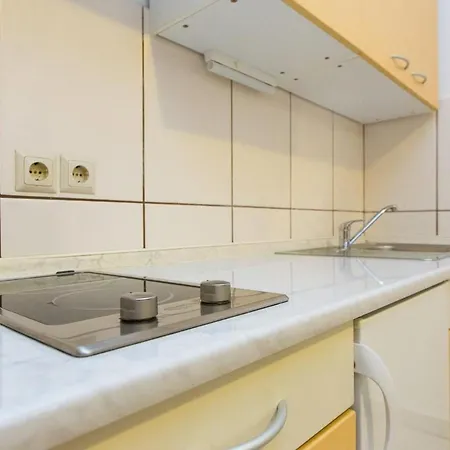 Mrakovcic2 By Interhome Daire