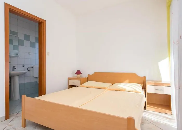 Mrakovcic2 By Interhome Daire